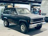 Ford Bronco 2.9 V6 Schalter Klima - Ford Bronco: Geländewagen