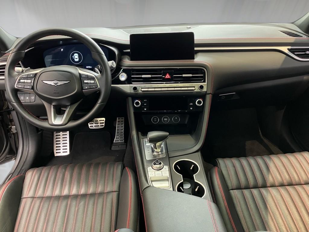 Genesis G70 2,0 Turbo AWD Sport Mattlack vom Genesis Ver