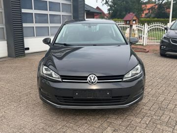 Volkswagen Golf - 2