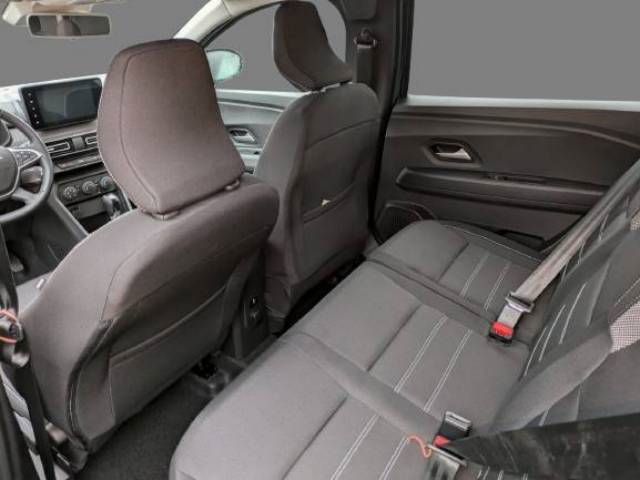 Fahrzeugabbildung Dacia Jogger Expression HYBRID 140