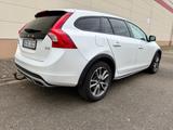 Volvo V60 D3 Cross Country Pro  - NAVI+LEDER+XENON+AHK - gebrauchte Volvo V60 Cross Country aus dem Jahr 2017