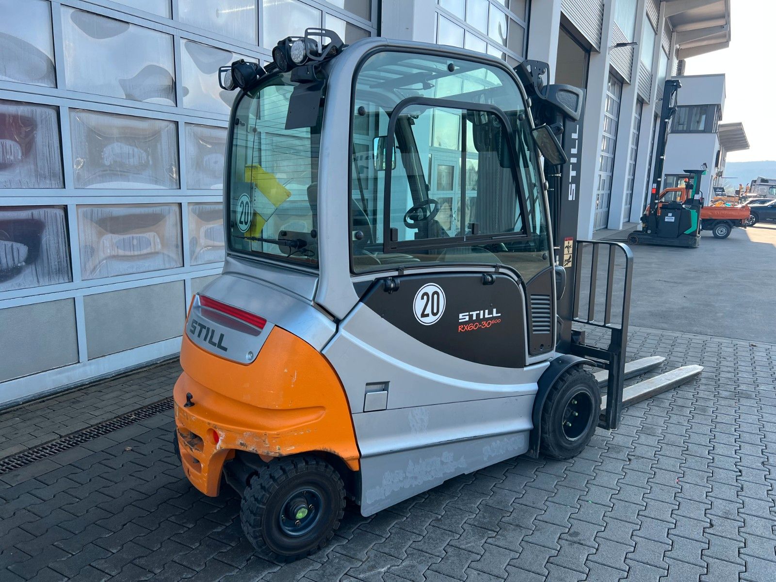 Fahrzeugabbildung Still RX60-30L/600 / nur 1.227h / Hubhöhe 3.6m / SS