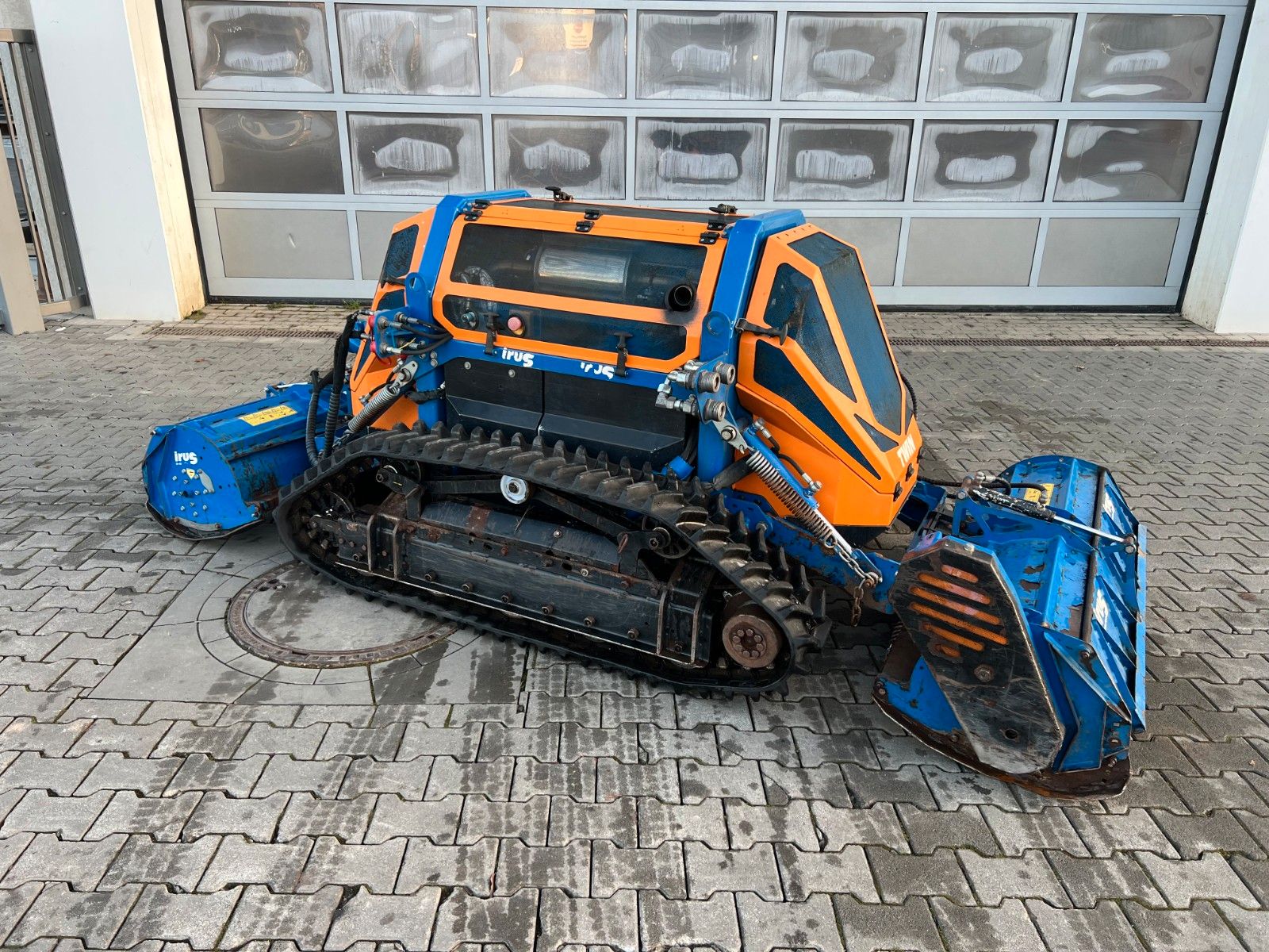 Fahrzeugabbildung Andere Irus Twin 75V2 Raupe / Mulcher / Funk