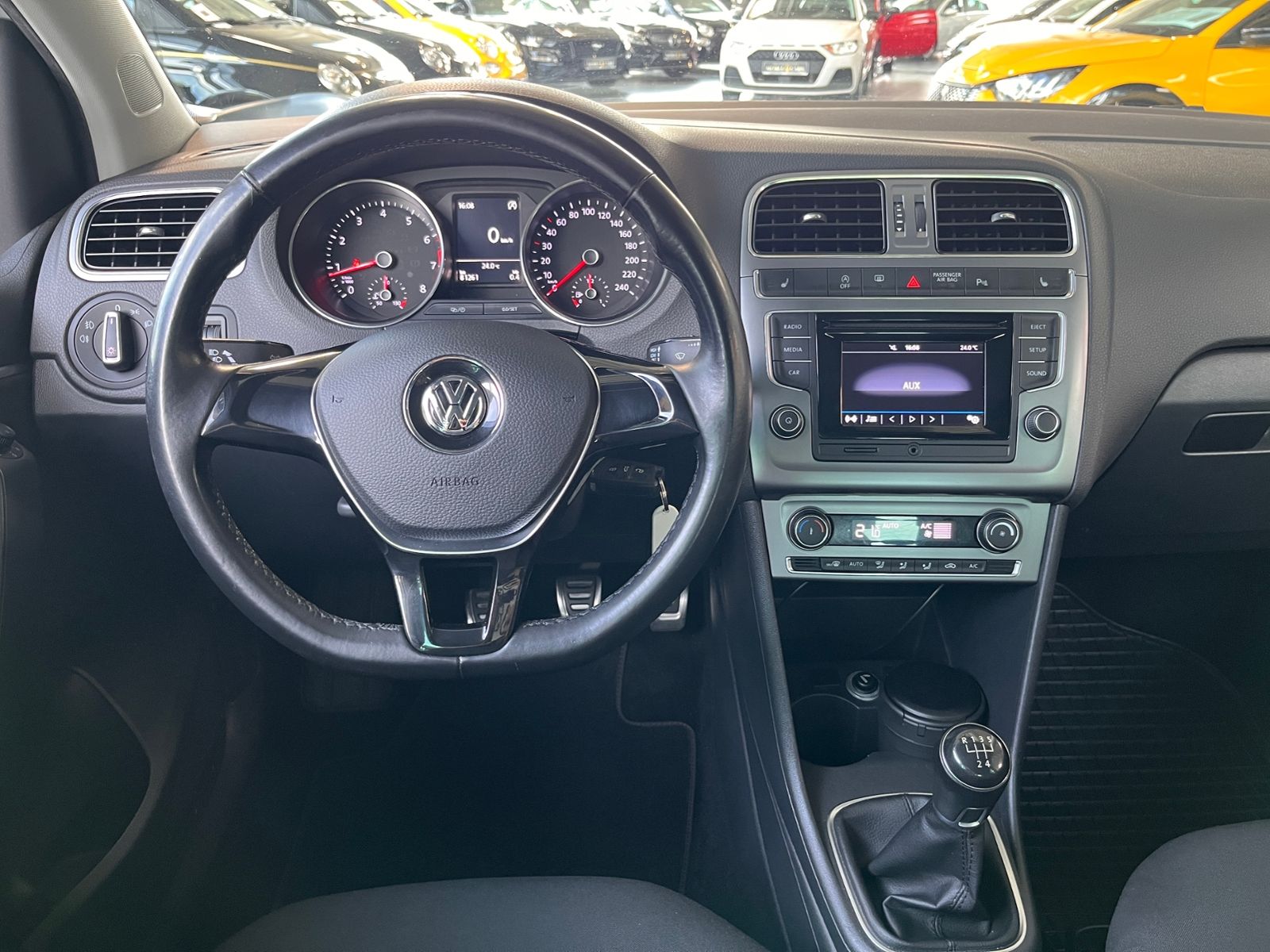 Fahrzeugabbildung Volkswagen Polo V Allstar BMT SHZ PDC ALU