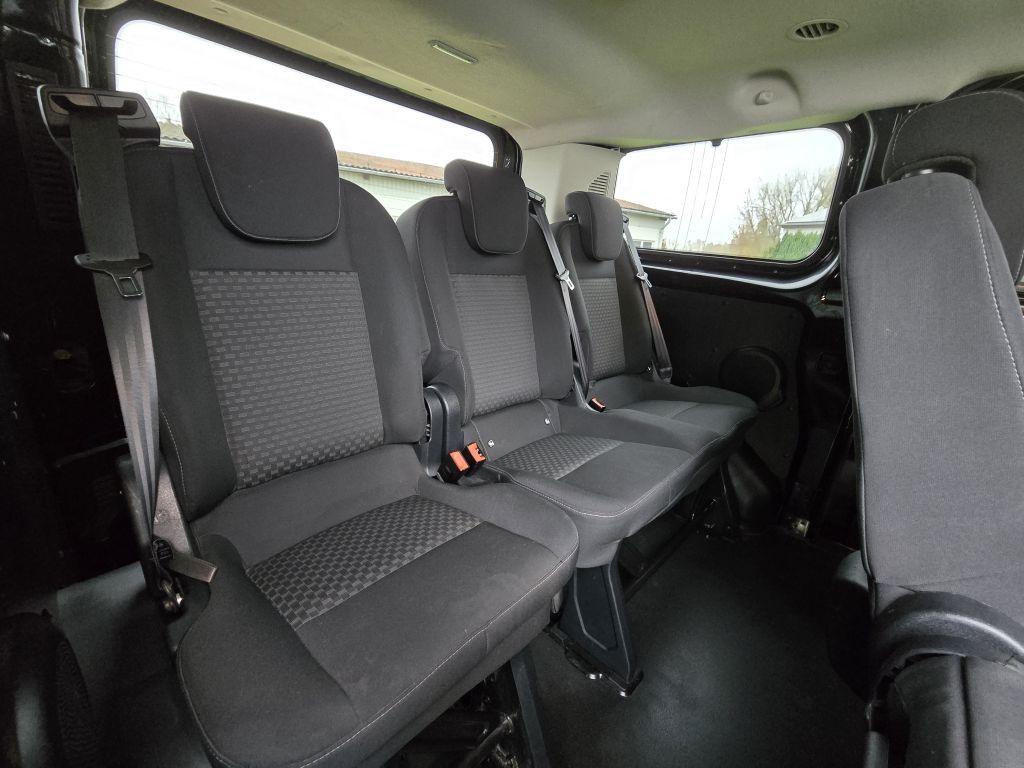 Fahrzeugabbildung Ford Transit Custom Trend 320 L1 Aut.+9-Sitzer+Kamera