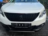 Peugeot 2008 GT-Line Edition PureTech 110 EAT6 - Peugeot 2008: 1.6