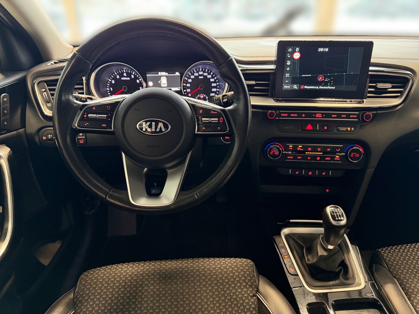 Fahrzeugabbildung Kia CEED_SW 1.4T SPIRIT NAV TECH LED-S