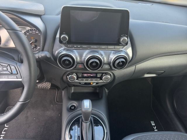 Fahrzeugabbildung Nissan JUKE 1.6 HYBRID 143 PS 4AMT N-CONNECTA NC Tech W