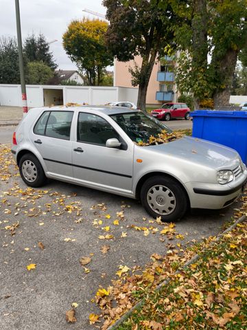 Volkswagen Golf 1.6