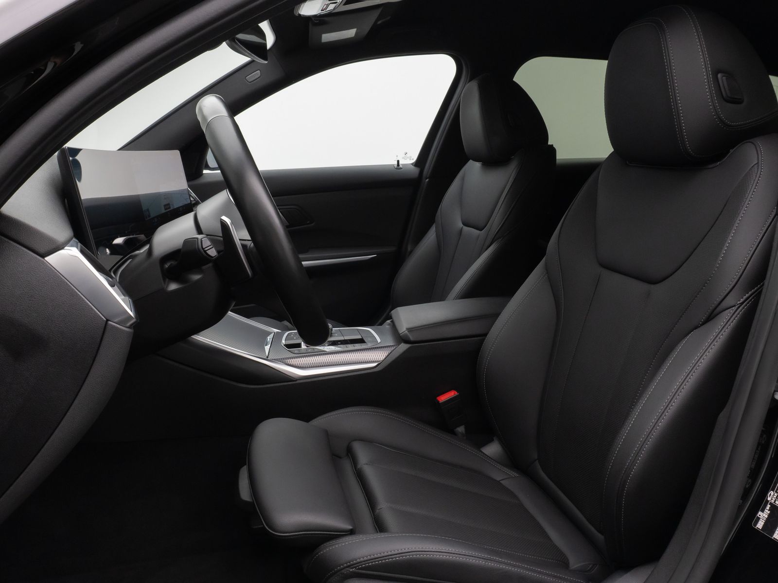 Fahrzeugabbildung BMW 318i M Sport Kamera HUD DAB HiFi Fernlichtassist