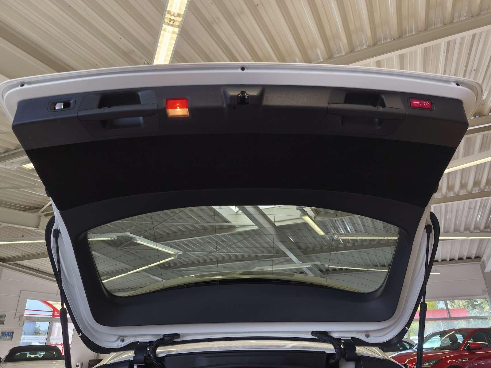 Fahrzeugabbildung Mercedes-Benz 300d AMG Line/Navi/S-Dach/Spur/DAB/Ahk 180 kW...