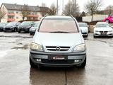 Opel Zafira 2.2 16V Elegance Automatik Klima_AHK_TÜV - Opel Zafira: Elegance
