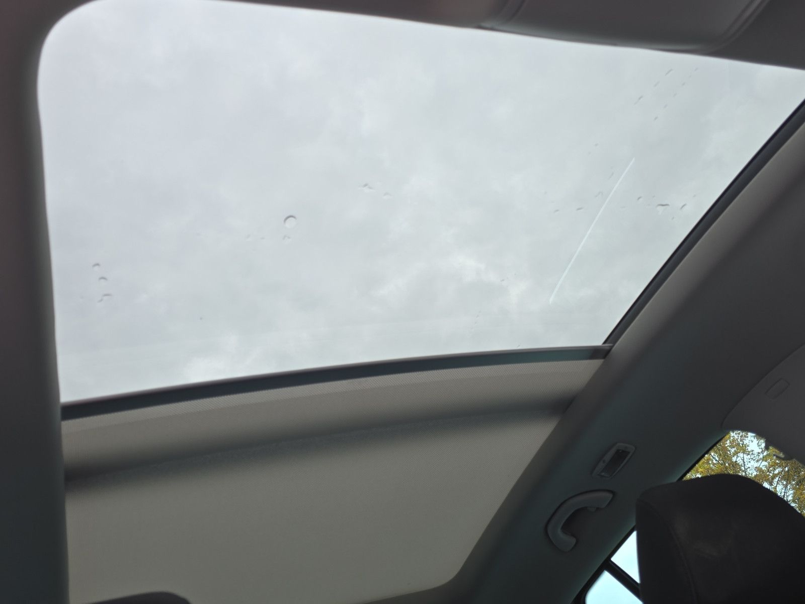 Fahrzeugabbildung Volkswagen Tiguan Sport & Style 4Motion+1.HAND+AUTOMATIK