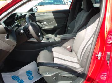 Peugeot 408 - 8