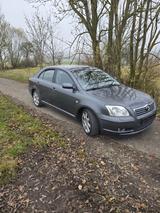 Toyota avensis 2.0 benzin - gebrauchte Toyota Avensis aus dem Jahr 2007