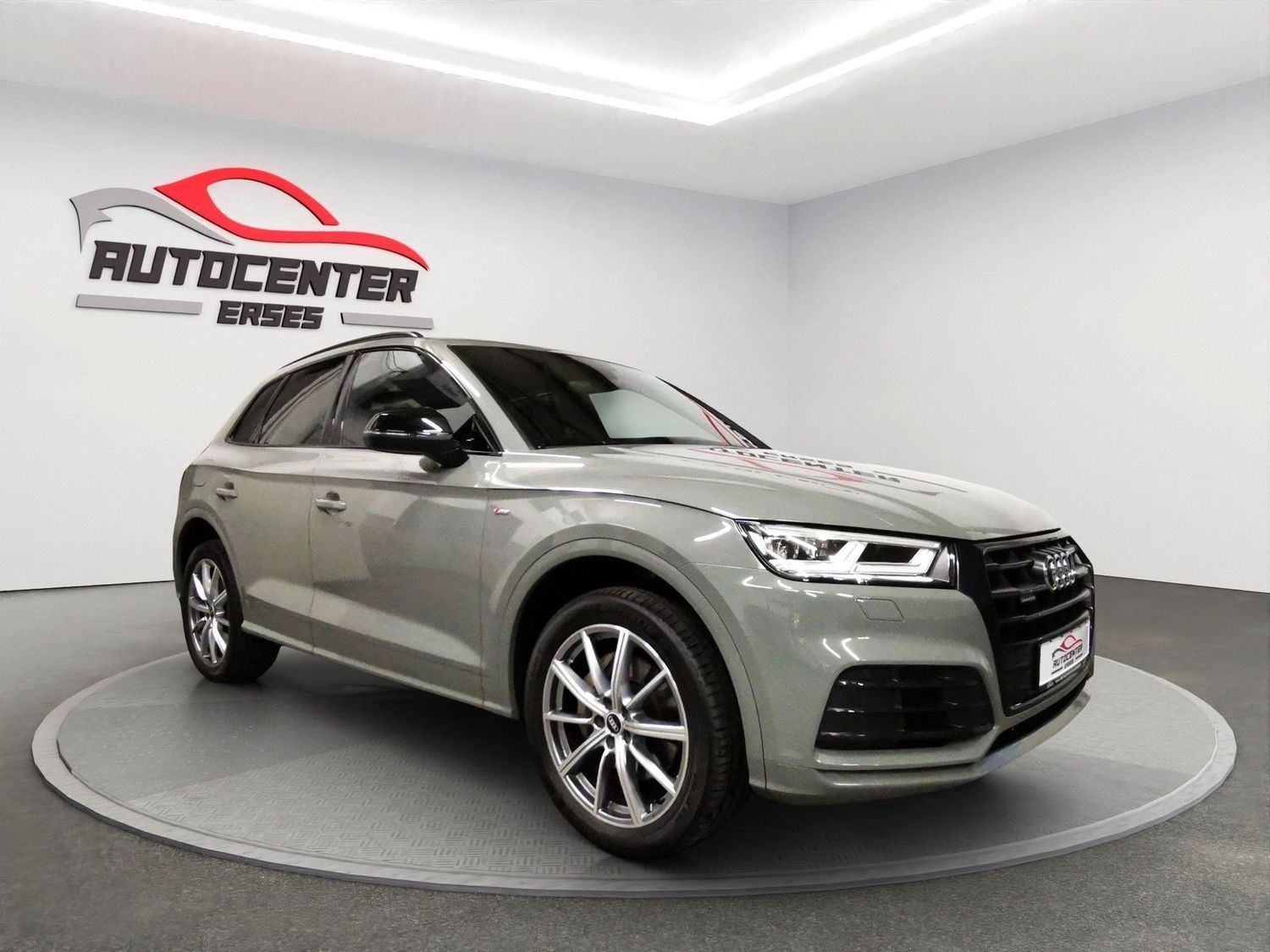 AUDI Q5 50 TDI quattro S Line AHK LED Head-Up 