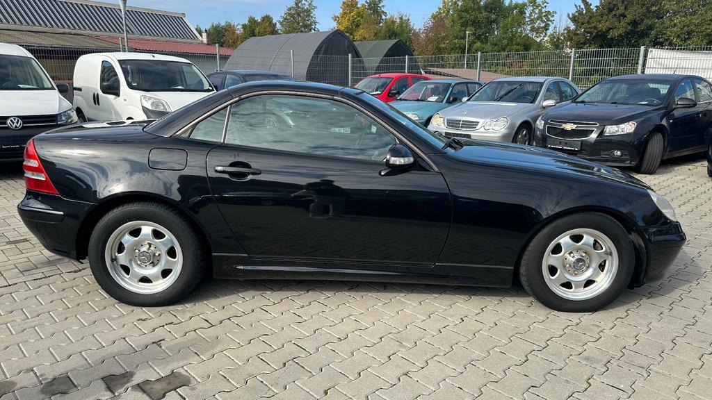 Mercedes-Benz SLK 200