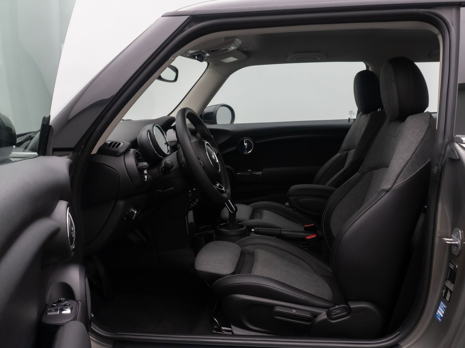 Fahrzeugabbildung MINI COOPER ACC AppleCar DriveAs DAB Teilleder Sport