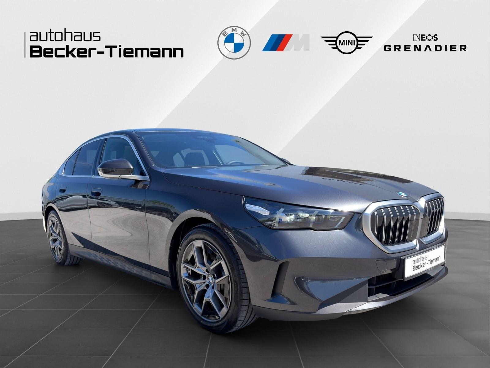 BMW 520i Limousine AHK Head-Up Pano DrivAssProf. Par