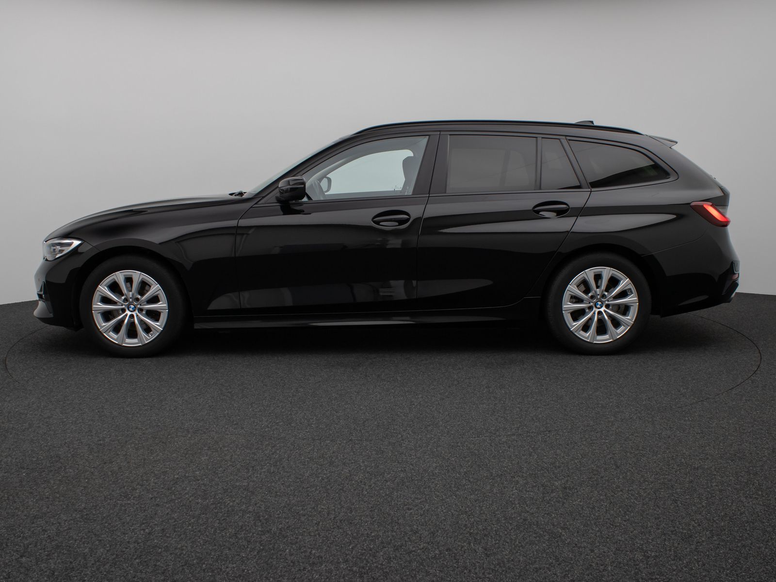 Fahrzeugabbildung BMW 320d xD DAB CockPitPro Geschwindigkeitsreg AHK