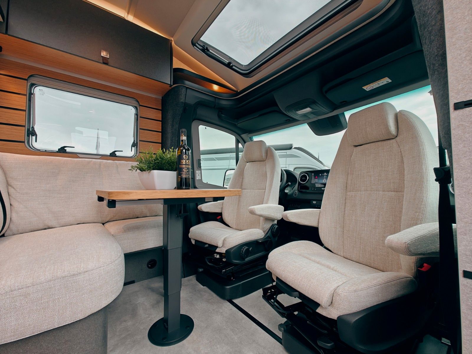 Fahrzeugabbildung HYMER / ERIBA / HYMERCAR ML - T 580 4x4 2026 - SOFORT LIEFERBAR!