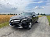 Mercedes-Benz Mercedes GLA 180  Top Zustand neu TÜV - Mercedes-Benz GLA-Klasse in Bielefeld