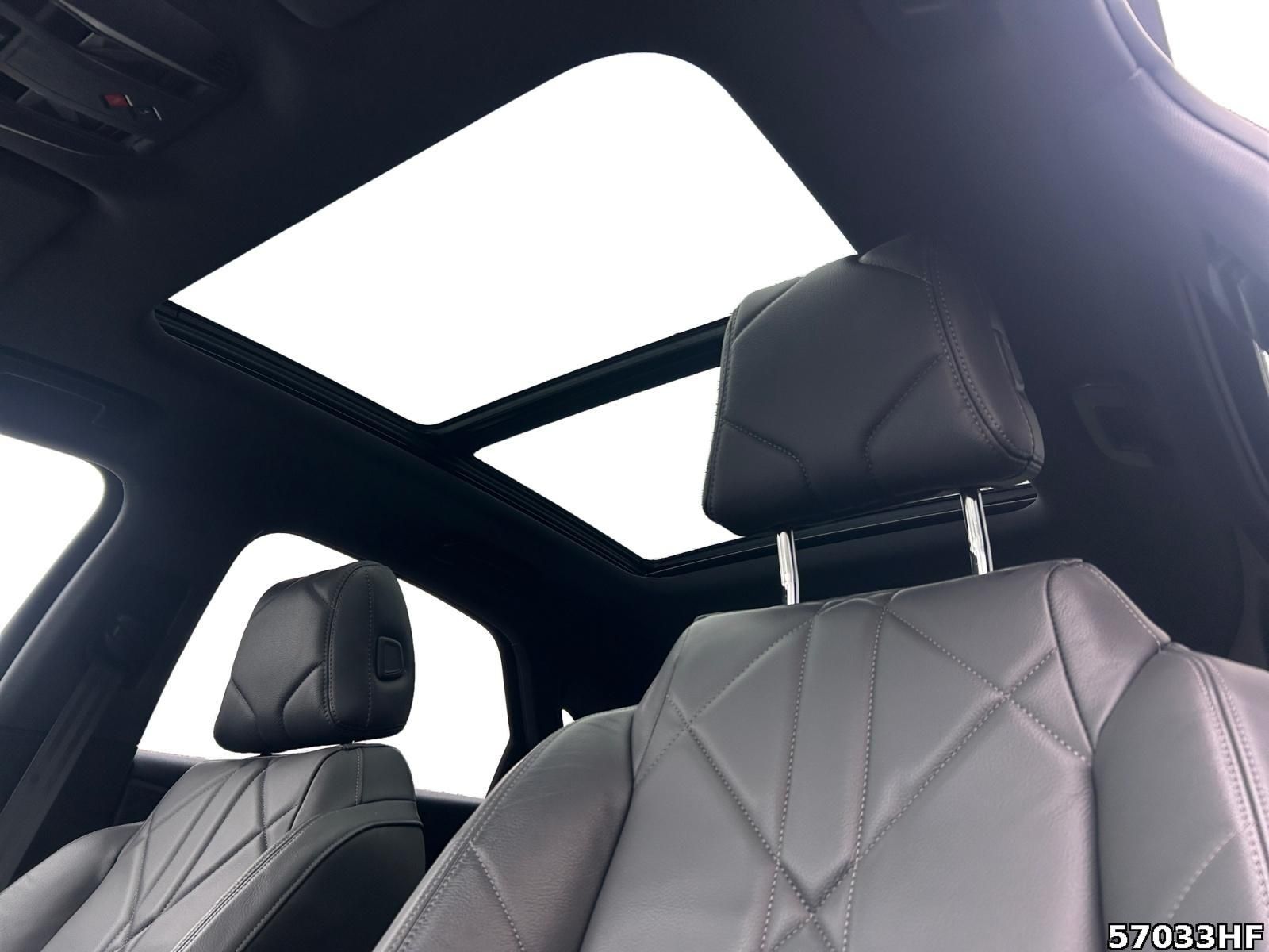 Fahrzeugabbildung DS Automobiles DS7 Crossback E-Tense 225 Rivoli +DAB+LED+AWD+