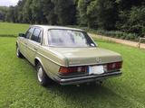 Mercedes-Benz 200 - Mercedes-Benz 200 aus 1980