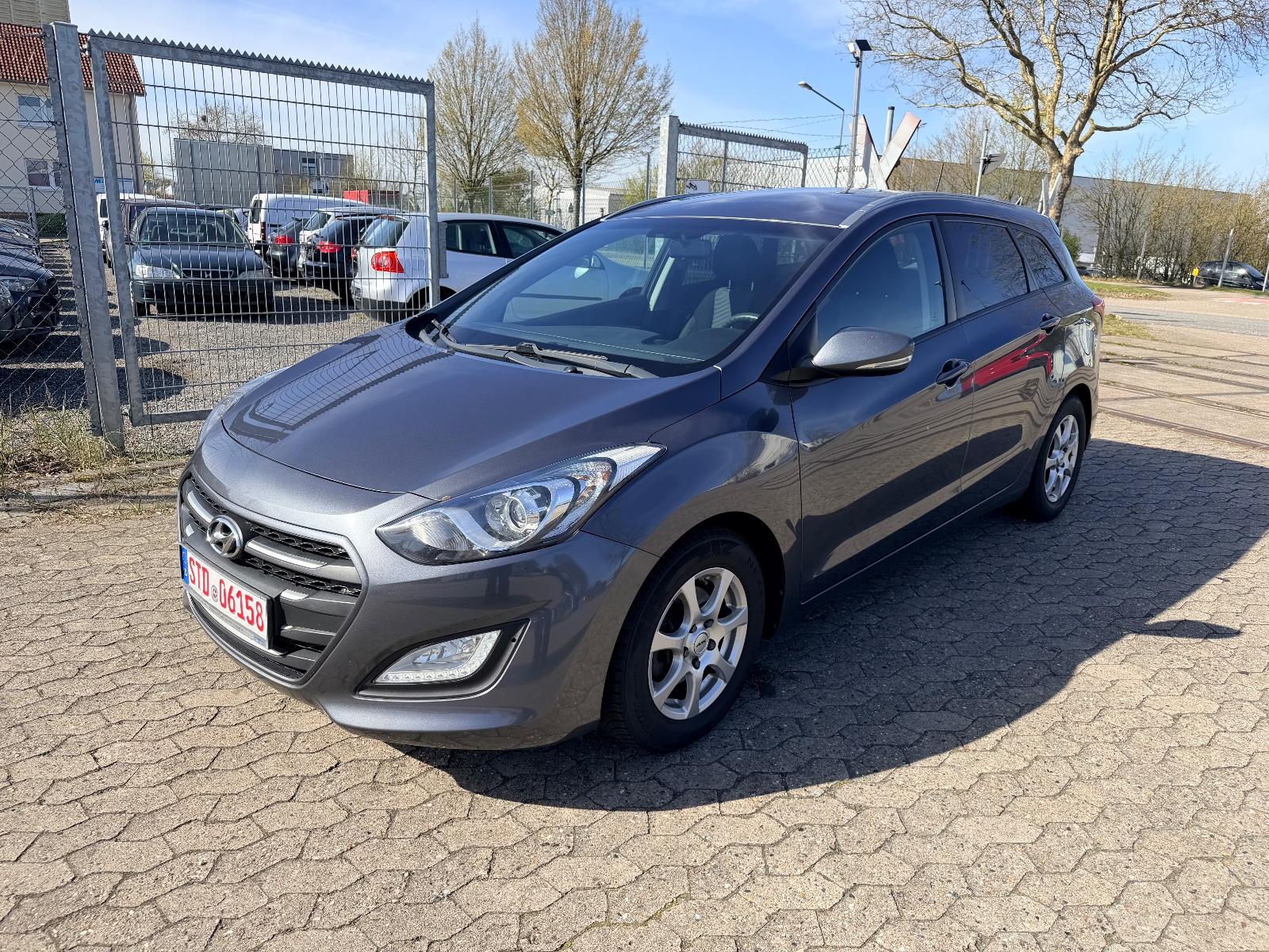 Hyundai i30 cw blue Trend*Kamera*Navi*Klima*