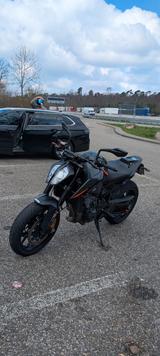 KTM 890 Duke - KTM 890 DUKE
