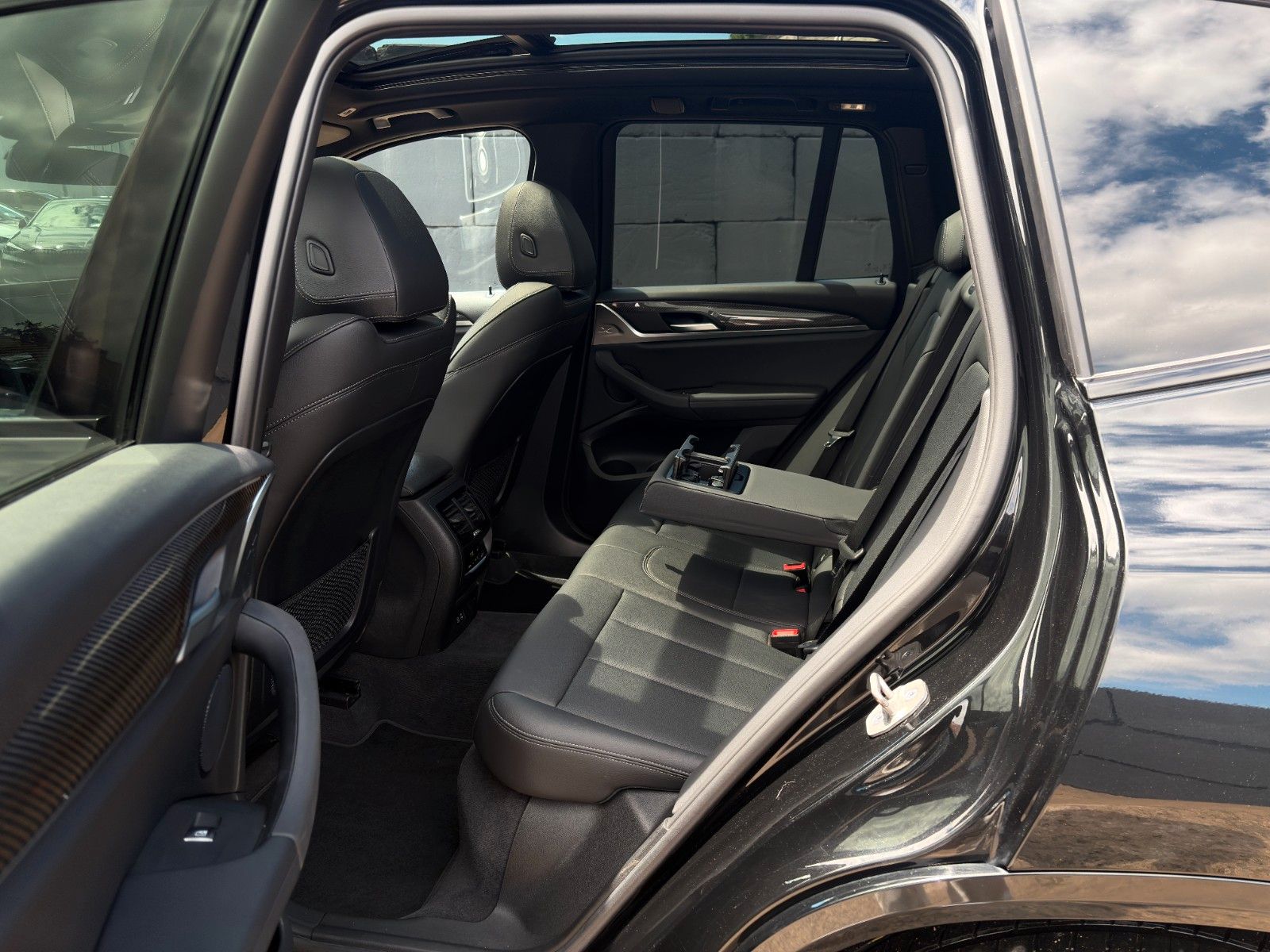 Fahrzeugabbildung BMW X3 xDrive30d M Sport LcProf. Pano Kamera Temp.