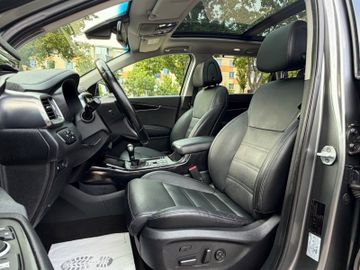 KIA Sorento - 9