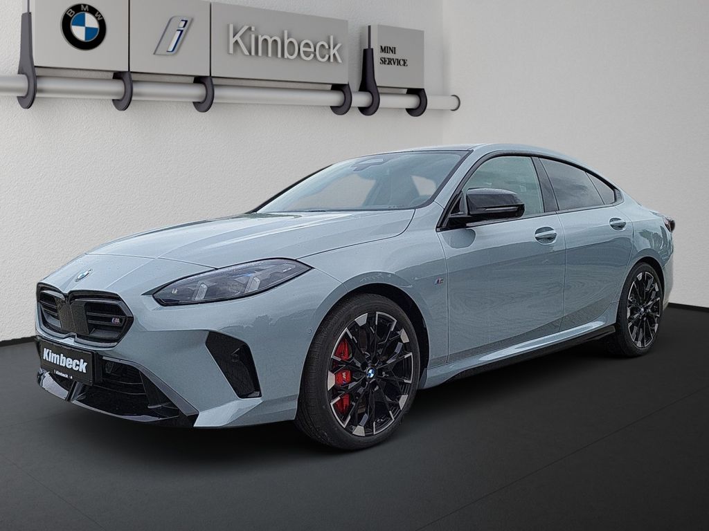 BMW M235