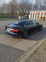 Audi A8 4.0 TFSI tiptronic quattro - Audi A8 von privat