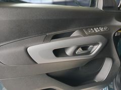 Berlingo XL Diesel 130 Automatik MAX Berlingo XL Diesel 130 Automatik MAX