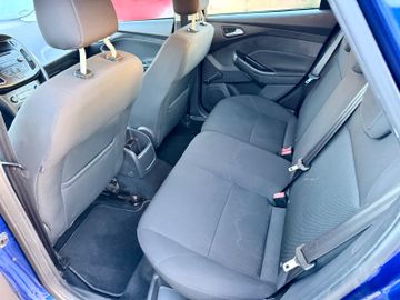 Ford Focus - 8