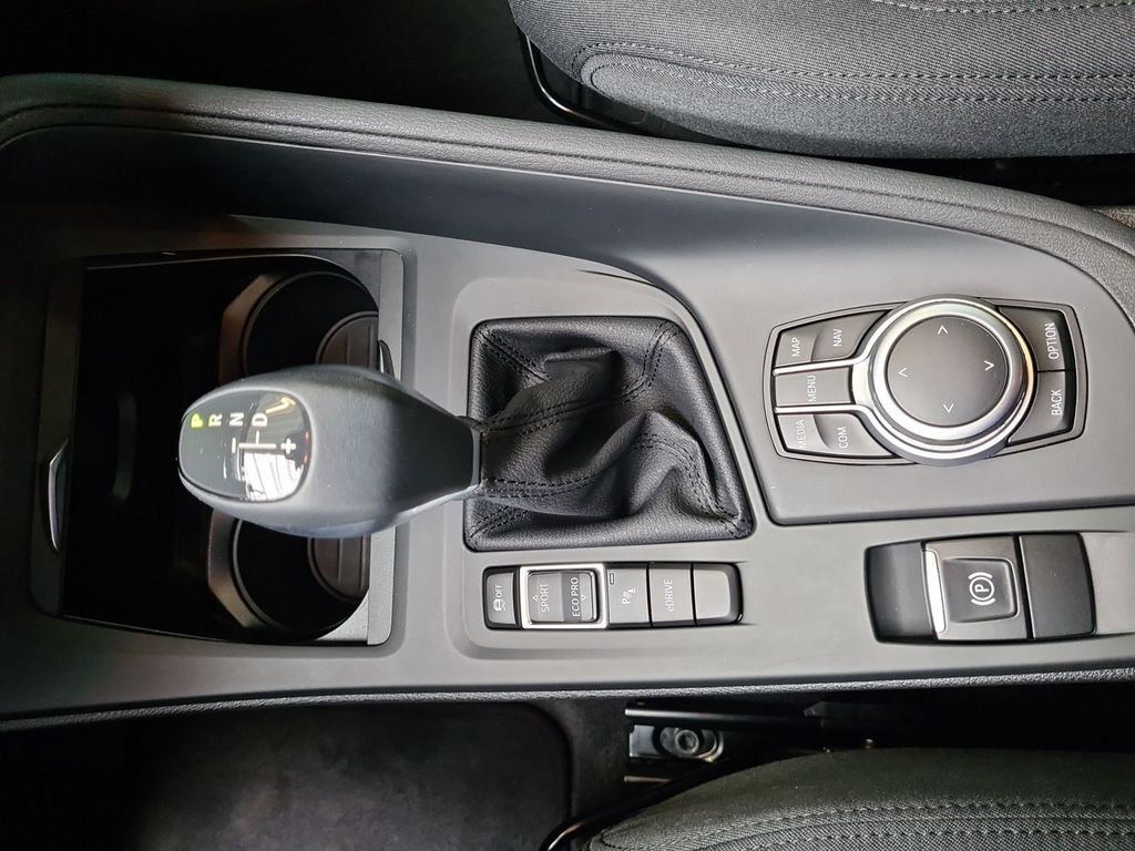 BMW X1 xDrive25e Advantage DAB LED Navi Tempomat Shz