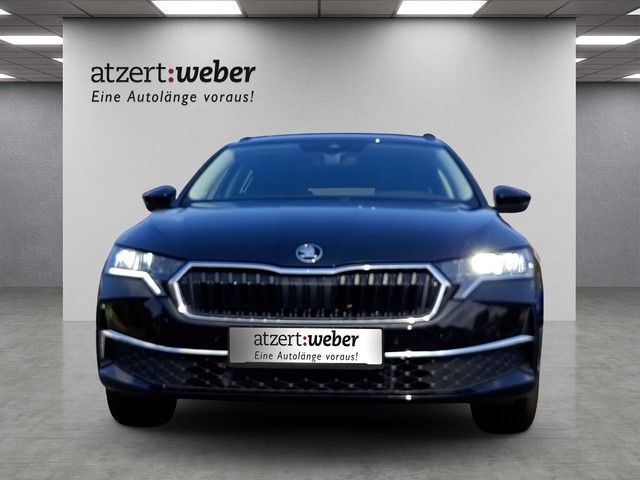 Fahrzeugabbildung Skoda Octavia Combi Selection 2.0TDI DSG PANO Lodge