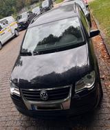 Volkswagen VW Touran 1.9 TDI (EZ 2008) - Volkswagen Touran mit Diesel-Antrieb: Kleinbus, Automatik, 1.9