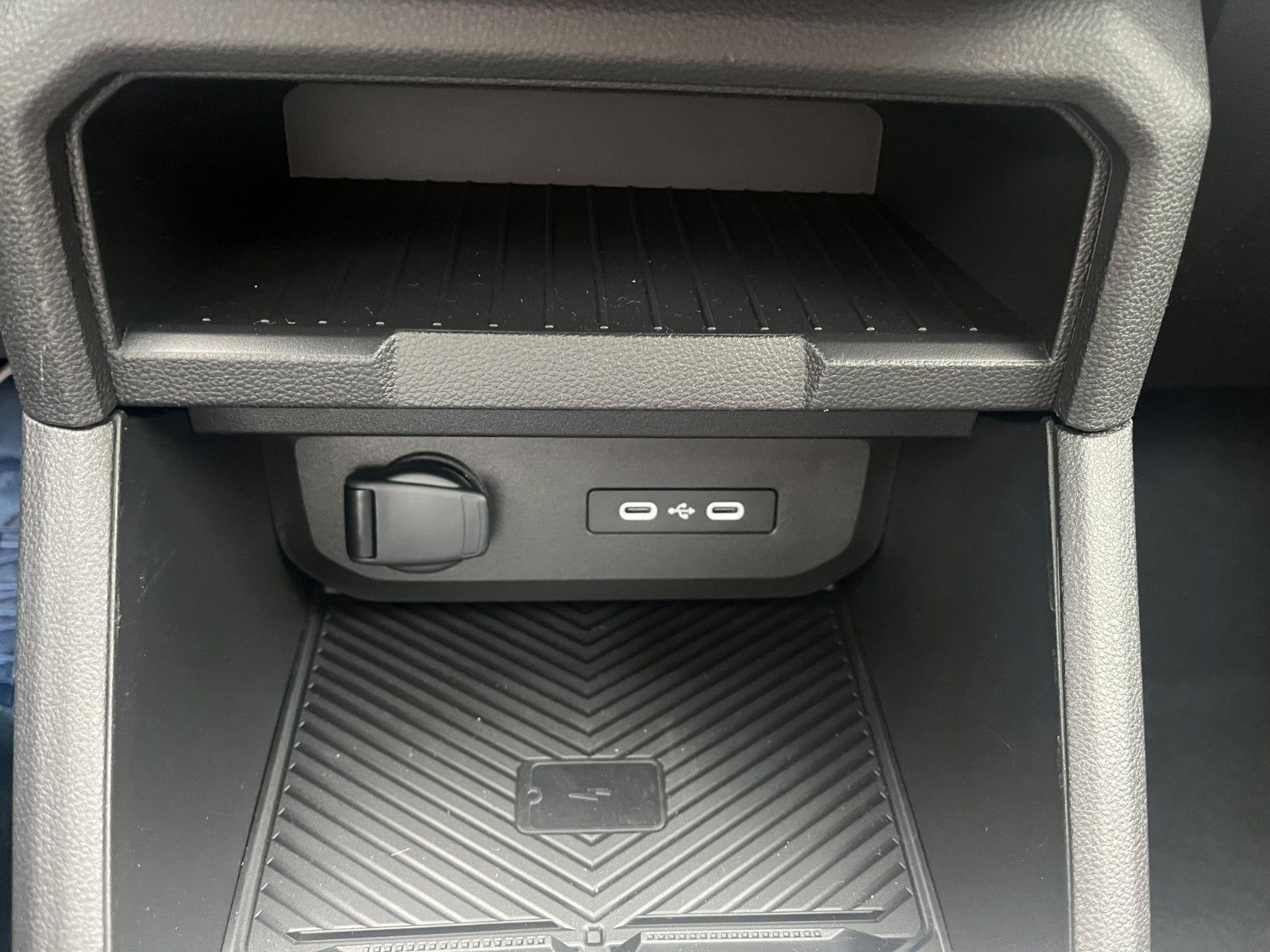 Fahrzeugabbildung Dacia Bigster Mild Hybrid 140 Extreme