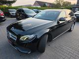 Mercedes-Benz E 220 E -Klasse T-Modell E 220 d - Mercedes-Benz E 220: Kombi