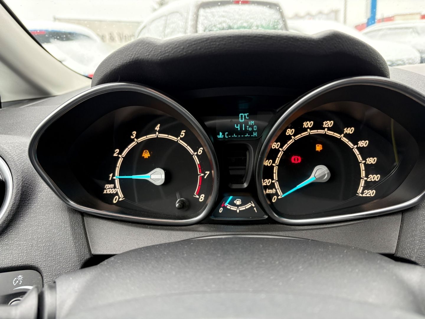 Fahrzeugabbildung Ford Fiesta SHZ Bluetooth Klimaanlage heizb WSS