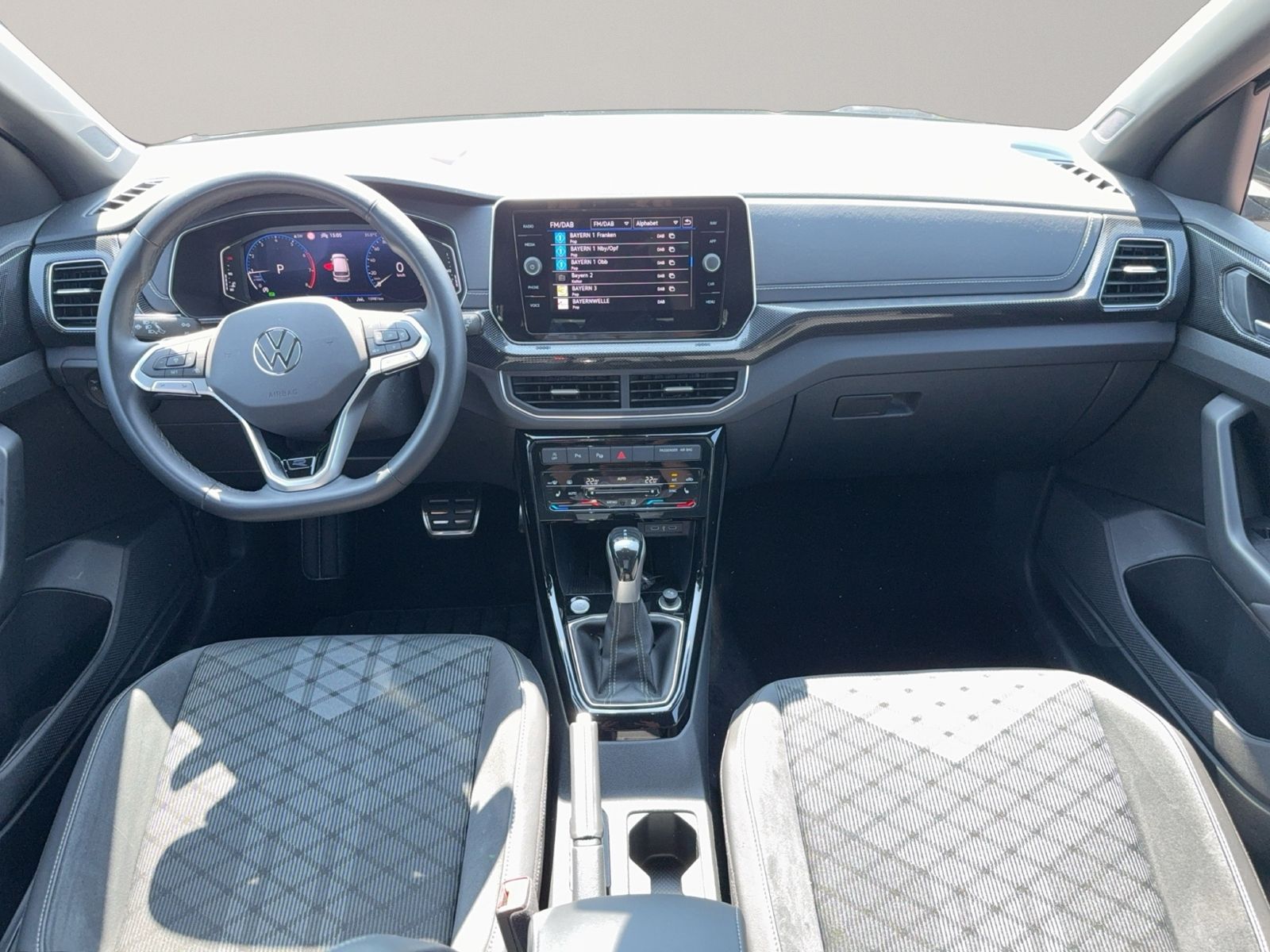 T-Cross 1.5 TSI R-Line, AHK, IQ.Drive, Navi, Key