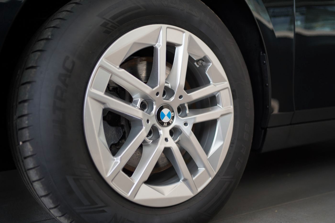 Fahrzeugabbildung BMW 220i Active Tourer LED+Navigation+Komfortzugang