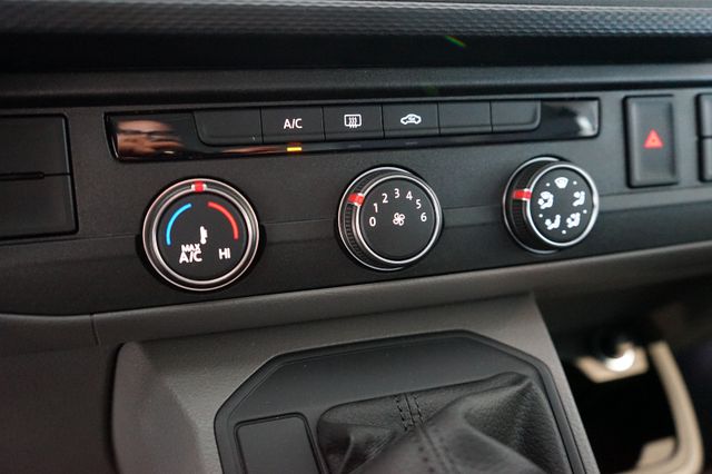 Volkswagen T6 Kombi | Kamera | ACC | App | Alu | 9-Sitzer