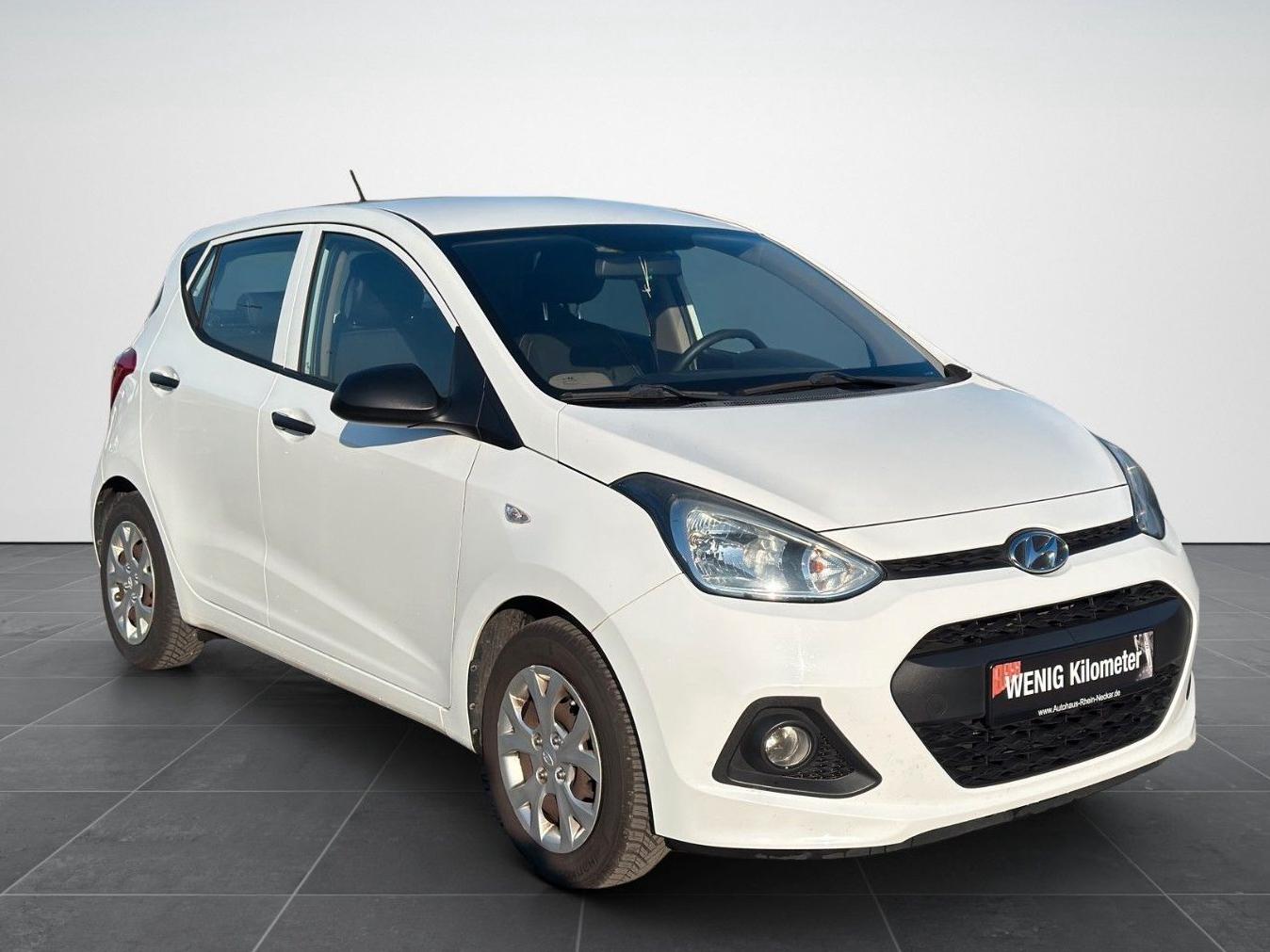 Hyundai i10 blue Basis 2.Hand Scheckheft gepflegt