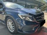 Mercedes-Benz GLA 250 4MATIC DCT - - blaue Mercedes-Benz GLA 250