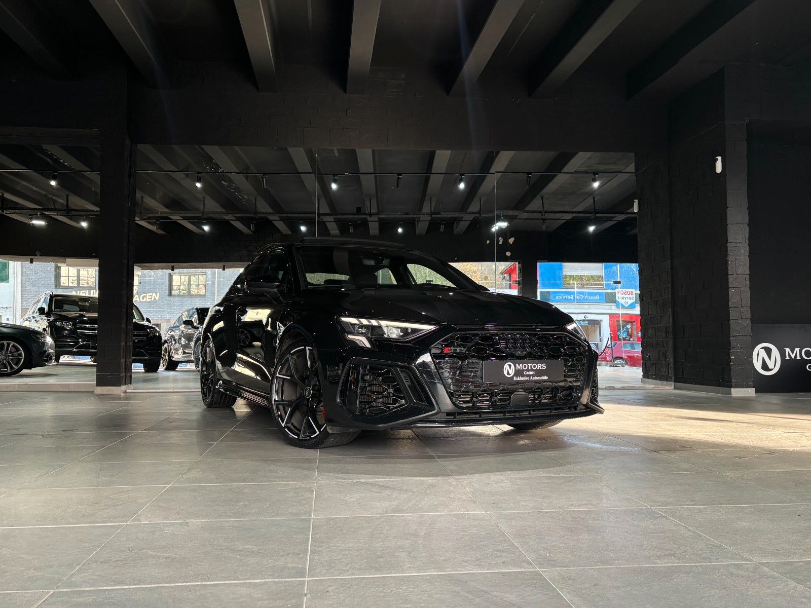 Fahrzeugabbildung Audi RS3 Lim. *Panorama*RS-Sitze*Carplay*SportAuspuff