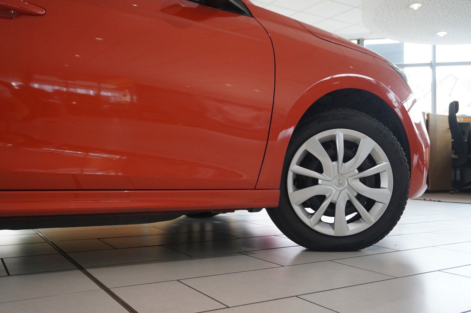 Fahrzeugabbildung Opel Corsa-e F EDITION 7KW NAVI/VIRT/TEMP/DAB/WÄRMEP.