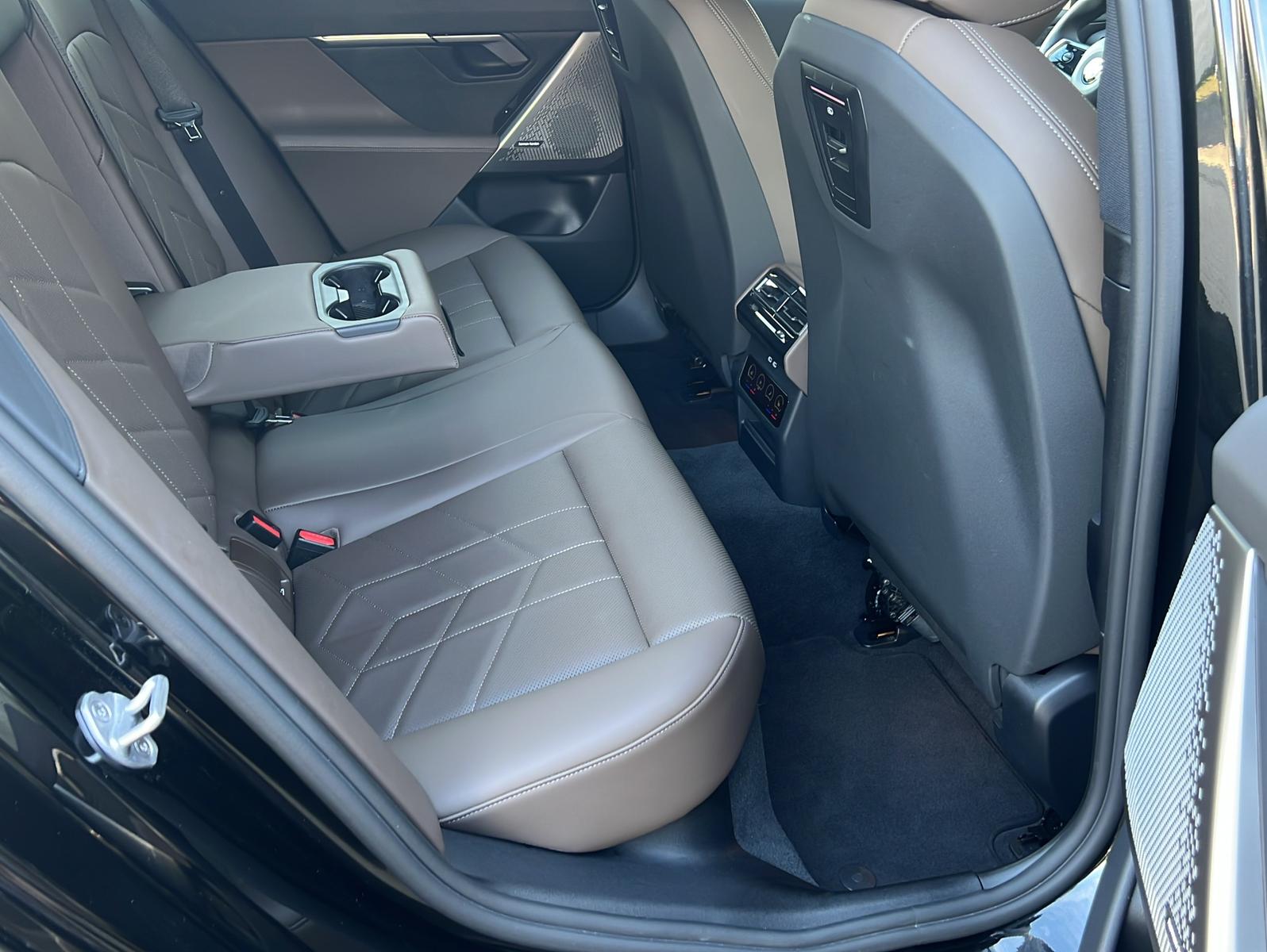 BMW 520 iA M Sport*Standheizung*AHK*UPE 79.000€